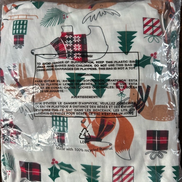 3 sets of PJ Place Adult Matching Family Christmas  Pajama Set 2 L, 1 Sm NWT - Picture 4 of 6